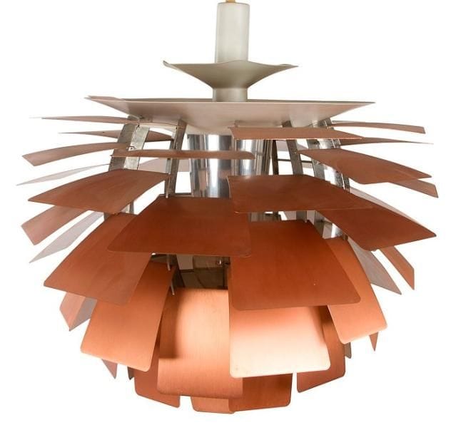 Poul HENNINGSEN (1894-1967)Designer & Louis POULSEN Éditeur

PH Artichoke, le modèle créé en 1958
Importante suspension en cuivre, acier et aluminium.
L'intérieur des feuilles laqué blanc.
Édition ancienne des années 1960/70.
Accident au cache-bélière en plastique et état d'usage.
Hauteur: 80 cm 
Diamètre: 65 cm"