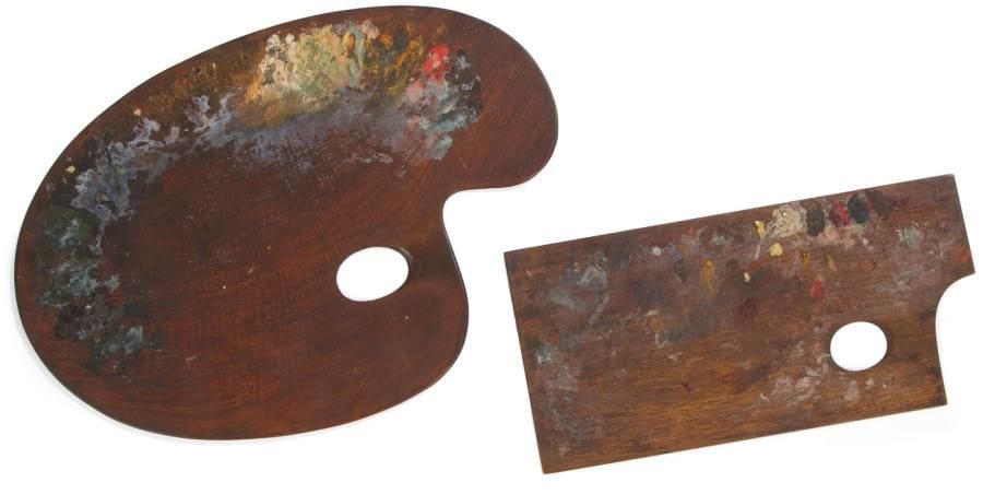 Deux palettes de peintre en noyer, ayant appartenu au peintre Philippe Marteau (1815 - 1890).XIXe siècle. L.: 31,5 cm, 40 cm