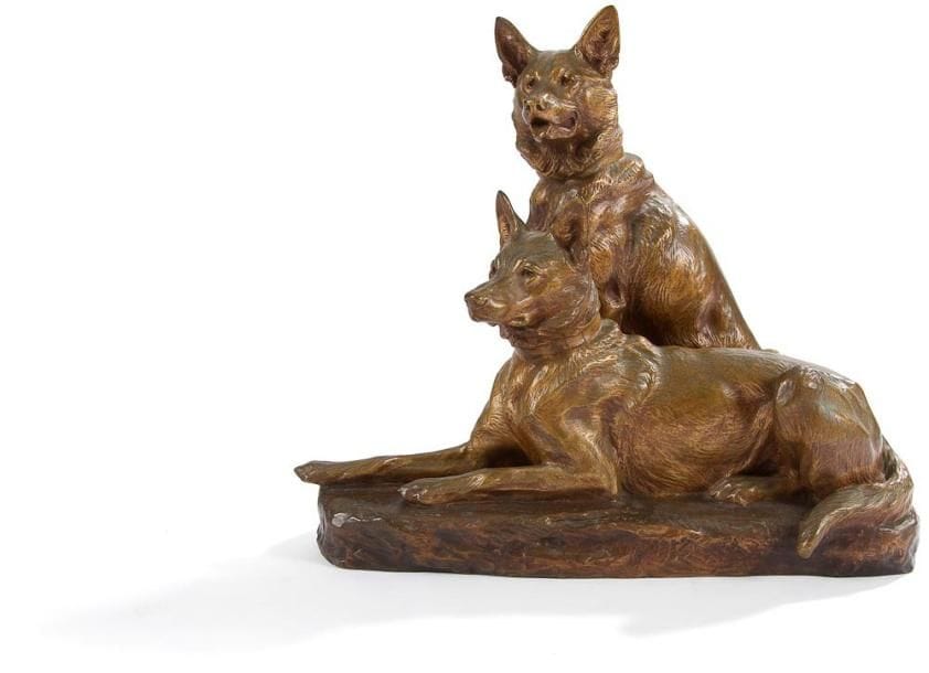 Louis RICHE (1877-1949)

Couple de bergers allemands
Bronze à patine mordorée. Signé et cachet de fondeur Jollet sur la terrasse. H. 33 cm - L.: 36 cm