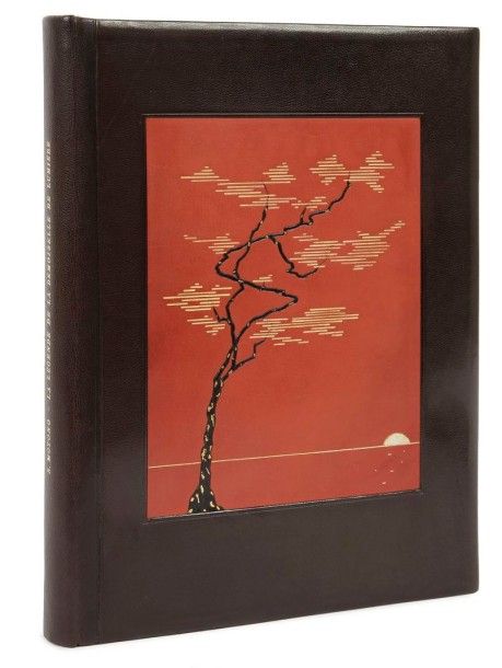 MOTONO (Seiichi)

La Légende de la demoiselle de lumière. 
Paris: Société du livre d'art, 1933. ? In-4, (2 ff.), 150 pp., (2 ff.), 1 planche, couverture imprimée. Maroquin brun, premier plat orné d'un grand cartouche rectangulaire de box saumon orné d'une composition figurant un arbre mosaïqué de box noir dont les feuilles sont symbolisées par une succession de traits horizontaux dorés, en arrière plan horizon dessiné à l'aide d'un filet doré avec à droite le soleil couchant mosaïqué de maroquin blanc; dos lisse, filets et armes dorés à l'intérieur, doublures recouvertes d'une estampe japonaise, gardes de papier doré, tête dorée, non rogné, couverture et dos conservés, étui (O. Habersaat). 
Édition rare, imprimée à seulement 150 exemplaires numérotés sur papier japon, de cette légende librement adaptée d'un conte japonais du Xe siècle, le Takètori Monogatari ou conte du Vieux cueilleur de Bambous. 
L'illustration compte 46 compositions dessinées et gravées par le peintre japonais Kiyoshi Hasegawa (1891-1980), dont plusieurs à pleine page. 
Très bel exemplaire spécialement imprimé pour le comte de Leusse, dans une charmante reliure originale d'Otto Habersaat, dont les doublures sont recouvertes d'une belle estampe japonaise. 
Joint une carte autographe datée du 30 décembre 1903, vraisemblablement de la mère de Seiichi Monoto, invitant la dame à qui elle écrit de permettre à ses petits enfants de venir goûter avec Seiitchi (sic) vers 3 heures. 
Provenance: Comte de Leusse, avec ex-libris et armes dorées