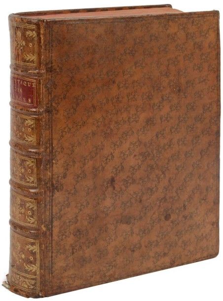 [MILITARIA] VAUBAN (Sébastien Le Prestre, marquis de)

De l'attaque et de la défense des places. [Suivi de]: De l'attaque et de la défense des places? Tome second. Contenant un traité pratique des mines? et un autre de la guerre en général. 
La Haye: Pierre de Hondt, 1737-1742. ? 2 tomes en un volume in-4, (10 ff.), 216 pp., 36 planches; (8 ff.), 40 pp., pp. 33*-40*, pp. 41-180, (18 ff. dernier blanc), 11 planches. Veau marbré, dos à nerfs orné, tranches rouges (reliure de l'époque). 
Première édition publiée de façon posthume, dédiée au prince royal de Prusse. 
Il s'agit de l'un des grands classiques de Vauban (1633-1707) sur la fortification, fruit de plus de 50 années d'expérience, d'observations et d'expérimentations. Ce traité avait été composé au commencement de la guerre de Succession d'Espagne sur ordre de Louis XIV pour l'instruction particulière du duc de Bourgogne; il n'était pas destiné à être publié. Ce n'est que 30 ans après la mort du maréchal que Pierre de Hondt proposa cette édition faite à partir d'un des nombreux manuscrits en circulation. 
En traitant successivement de l'attaque et de la défense des places, Vauban voulut ?enseigner avec quel art & avec quelle sagesse se doivent conduire les man?uvres d'un Siège, à commencer dès le moment que le Siège a été résolu, jusqu'à ce qu'on soit entièrement rendu maître de la Place? (Préface). La seconde partie intitulée De la Défense des places, occupant les pages 189 à 216, bien qu'attribuée à Vauban, reproduit en réalité une grande partie du Discours sur la défense des places, présenté à Louis XIV en 1675, par Guillaume de La Fon de Boisguérin, seigneur Deshoulières. 
L'édition est illustrée de 36 planches dépliantes gravées sur cuivre, montrant des fortifications, des exemples d'attaques, des profils et schémas de constructions, etc. 
Exemplaire complet du second tome publié par De Hondt en 1742 contenant le Traité des mines et le Traité de la guerre en général, comprenant Les Qualitez & les Devoirs des Gens de Guerre, depuis le Génér