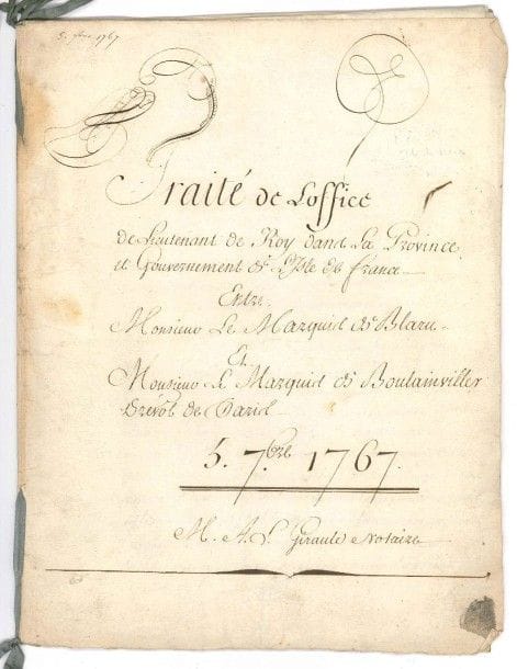 ILE DE FRANCE, 1767. P.S. par le notaire A.L. Girauld, Traité de l'office de Lieutenant de Roy dans 
Acte de vente de l'office de lieutenant du roi en Île de France (actuelle région parisienne), entre François Bonaventure de Tilly, marquis de Blaru, et Anne Gabriel Henry Bernard, marquis de Boulainvilliers. Il a été établi par Girauld, et contresigné par Dupré, tous deux notaires au Châtelet de Paris. Cette charge avait appartenu au père du marquis de Blaru, Charles de Tilly, mort en 1724. Son fils François-Bonaventure en hérita mais n'en exerça pas les fonctions. Ayant décidé de revendre cet office, il en régla les droits en avril 1766 et se fit représenter par l'un de ses parents, l'abbé de Tilly, vicaire général du diocèse de Narbonne, pour le céder au marquis de Boulainvilliers, «moyennant la somme de dix sept mille livres». La suite de l'acte concerne le partage du produit de cette vente entre François-Bonaventure et les autres cohéritiers: sa belle-soeur Henriette Anne Le Roux, veuve de Hilaire de Tilly, et sa soeur Charlotte de Tilly, veuve de Danicau d'Annebault. Après l'acte proprement dit se trouvent enregistrées les quittances des versements effectués par Boulainvilliers, en règlement de l'office de lieutenant du roi. [Issu d'une ancienne famille de la noblesse normande, François-Bonaventure de Tilly, marquis de Blaru (1701-1775) était gouverneur de Vernon, lieutenant général des armées du roi, lieutenant de ses gardes du corps et commandeur de l'ordre de Saint-Louis. Quant au marquis de Boulainvilliers (1724-1798), seigneur de Passy, il fut conseiller du Roi, président au Parlement, lieutenant du Roi puis gouverneur de l'Ile de France. Il était aussi prévôt de la ville, prévôté et vicomté de Paris, poste qu'il occupa jusqu'en 1792.]