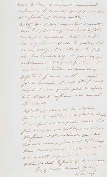 Raymond POINCARE (1860-1934)
Avocat, homme politique, Président de la République L.A.S., Cabourg 17 septembre 1921, à Édouard Soulier, député de la Seine; 3 pages in-8 à en-tête Sénat, enveloppe.{BR} La polémique entre Poincaré et Tardieu s'est envenimée. «Il a pris prétexte d'un compliment que je lui avais adressé, ? à propos d'un texte dont il était le rédacteur, mais qui avait été inspiré par mes observations [?], ? il a pris prétexte de cet éloge inusité, non seulement pour faire son apologie, mais pour citer, en les tronquant, d'autres textes que j'ai dû rectifier. J'espère qu'il ne me forcera pas à aller plus loin. Sinon, je me verrai obligé à confirmer les révélations déjà faites par le maréchal Foch et à les compléter. Il y a eu un moment, hélas ! où, loin de lutter contre la délégation anglaise, MM. Clemenceau et Tardieu avaient pris à leur compte contre le maréchal et contre moi toutes les objections que faisait M. Lloyd George à l'occupation d'une durée égale à celle de la créance»... Mais il ne recherche aucune satisfaction d'amour-propre: «L'Élysée est une dure école de renoncement et je n'en ai pas encore oublié les leçons. Il y a cependant des allégations que je ne puis laisser passer sans manquer trop gravement au pays»...{BR}