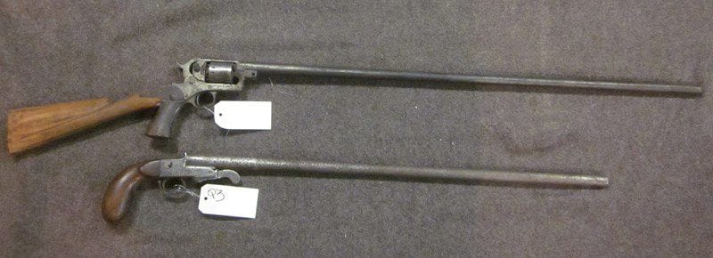 Revolver Starr monté en carabine, parties manquantes. On y joint un pistolet carabine de braconnier