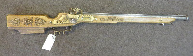 Fusil de fabrication Regifilm pour Louis XIII, garniture en bronze