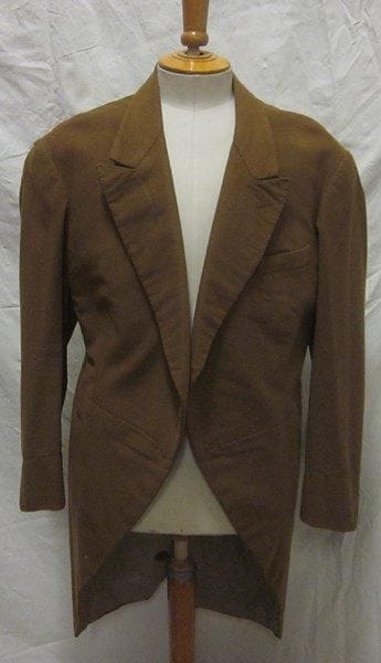 Une veste portée par Monsieur Philippe Noiret pour le film La porteuse de pain (de Maurice Cloche, 1973).