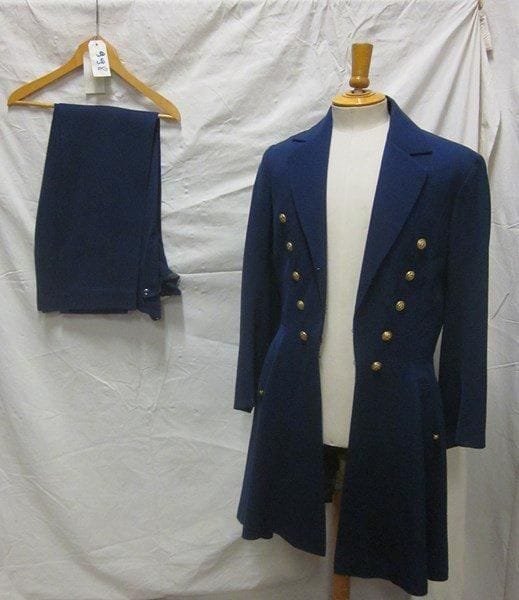 Un costume de marin XIXe, porté par Monsieur Louis Jourdan pour le film Le comte de Monte Cristo, (1961).