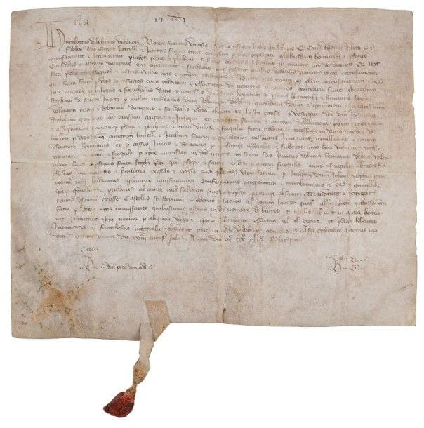 Humbert II Dauphin de VIENNOIS (1312-1355) dernier Dauphin de Viennois, il vendit le Dauphiné au Roi de France pour payer ses dettes. Charte en son nom, Vienne 24 juillet 1343; vélin oblong in-4, fragment de sceau cire rouge pendant sur queue; en latin.
 Privilèges confirmés par le Dauphin («Humbertus delphinus Viennensis») aux habitants de Saint-Étienne de Saint-Geoirs pour le droit de paquerage dans la forêt de Bièvres.
 On joint un acte sur vélin de 1360.
