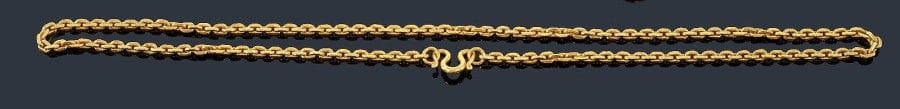 Longue chaîne en or jaune 18K (750 ?). 
Longueur: 87,5 cm environ. Poids: 179,2 g