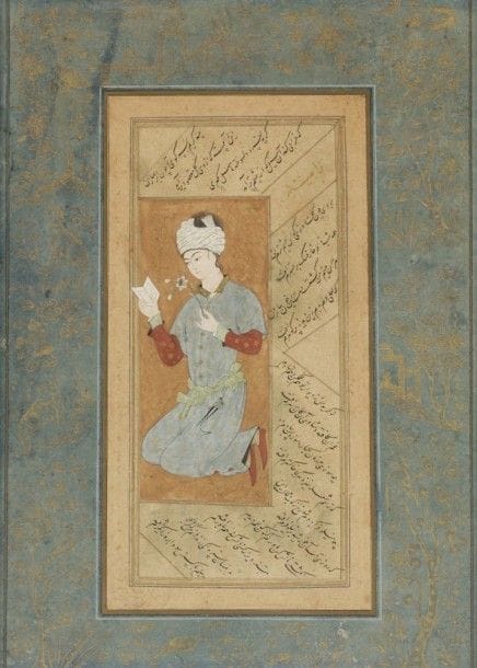 Jeune homme à la lettre, Iran Safavide, fin XVIe siècle
Gouache montée sur page d'album à marges d'arbustes, animaux et monuments dorés sur fond vert. Le jeune homme, vêtu d'une robe grenat sous un manteau bleu clair à motifs fleuris dorés et coiffé d'un turban, est agenouillé sur un fond bistre orné de nuages et d'arbustes dorés. Il tient un livre ouvert et une fleur dans les mains. La miniature est entourée d'un texte poétique persan d'Amir Khosrow Dehlavi (d.1325) disposé en biais en nastal'iq à l'encre noire. Signature dans le livre effacée: «dessiné par [?.] (nom illisible)».
Dim. page: 28 x 20,5 cm; dim. miniature: 13 x 5 cm.
A youth with a letter, Iran Safavid, late 16th century
