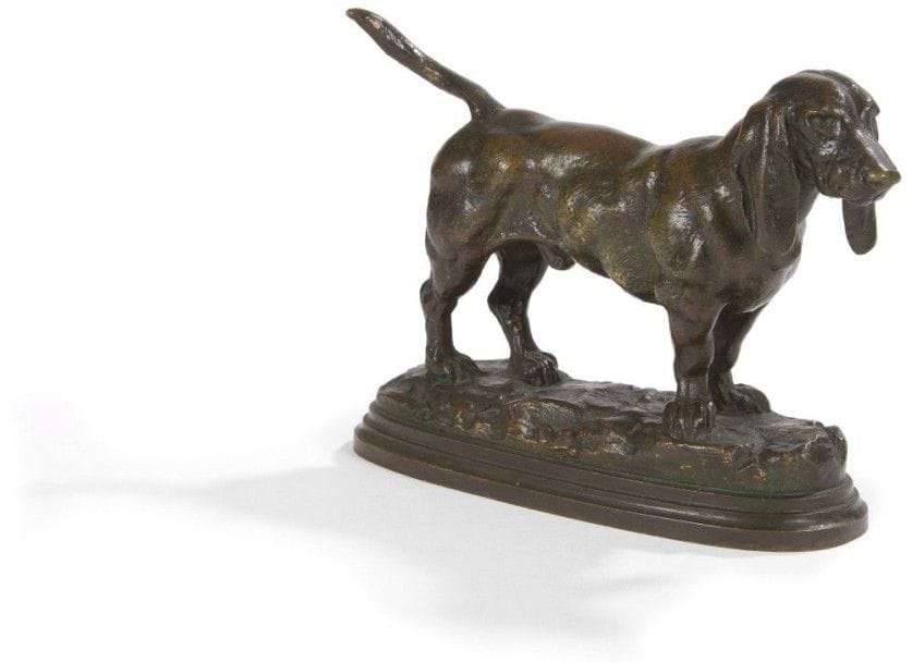 Antoine-Louis BARYE (1795-1875)

Basset anglais n°2
Bronze à patine brune nuancée  fonte ancienne
H.: 10,2 cm; L.: 16 cm
Terrasse: 13,7 x 5, 5 cm
Léger enfoncement sur la terrasse à l'arrière.
Bibliographie: 
Poletti-Richarme, Barye, Paris, 2000, modèle répertorié sous le numéro A 37, p. 157 du catalogue raisonné.
