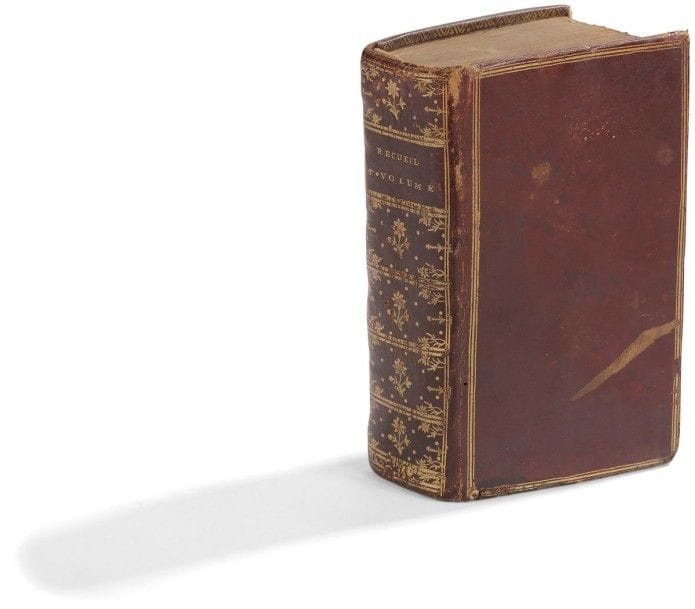 MIRABAUD Jean-Baptiste de, 
Opinions des anciens sur les Juifs. Londres, s.n., 1769, 128 p., la dernière blanche. 
Suivi par le même auteur de : Réflexions impartiales sur l’Évangile : deux ouvrages à pagination suivie (238 pp. en tout) mais avec deux p. de titre séparées. 
Suivi par L’esprit du judaïsme. Londres, 1770, 210 p. 
Suivi par La contagion sacrée ou histoire naturelle de la superstition. Londres, 1778. Ouvrage en 2 parties respectivement de 169 p. et 184 p. 
Fort in-8, reliure au dos orné de fleurons. Mots clés : judaica, jewish, hebreu, hebrew, rabbin, synagogue, juif, juive, israélite, hebraica, judaism, torah, juden, sionism
