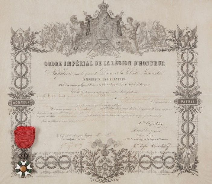 France

ORDRE DE LA LÉGION D'HONNEUR, institué en 1802.
Étoile de chevalier d'époque Second Empire.
Argent or et émail. Ruban.
Présentée sous verre avec un brevet sur vélin attribué à Louis Lyros, sous-préfet du Havre. Fait le 20 aout 1860.
T.T.B.