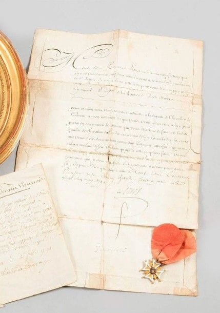 France

ORDRE MILITAIRE ET ROYAL DE SAINT LOUIS, fondé en 1693.
Croix de chevalier, modèle réduit, d'époque Restauration.
Or et émail. Poinçon tête de coq. Ruban ancien.
Poids brut: 10 g - Hauteur: 3 cm
SUP. Belle fabrication.