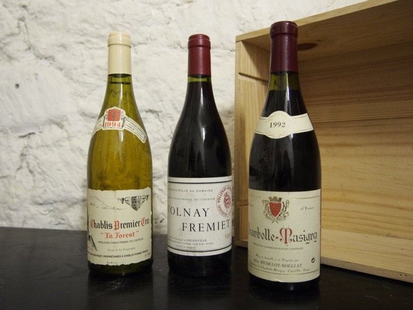 1 Bouteille, VOLNAY FREMIET (1er Cru), Marquis d'Angerville, 1992, (e.l.s.).
1 Bouteille, CHAMBOLLE MUSIGNY, Hudelot-Noellat, 1992.
1 Bouteille, CHABLIS LA FOREST (1er Cru), Vincent Dauvissat, 1994.
