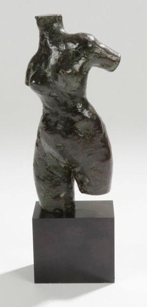 AVATI (XXe)

Buste de femme
Sculpture en bronze à patine brun nuancé vert. Bas en métal.
Signée et datée AVATI (19)73, porte le cachet
C. VALSUANI Cire Perdue et le justificatif de tirage 3/12.
H. totale: 23 cm