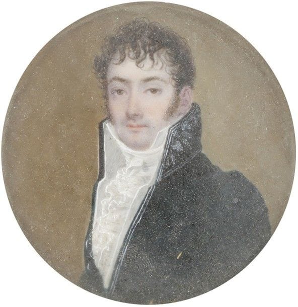 École française époque Empire.
Jeune Homme en uniforme civil, Conseil d’Etat ?.
Miniature sur ivoire du début du XIXe siècle, diam. 6,5 cm.
Cadre en bois noirci, rect. 13 x 12,6 cm.
Provenance : ancienne collection Bemberg..
