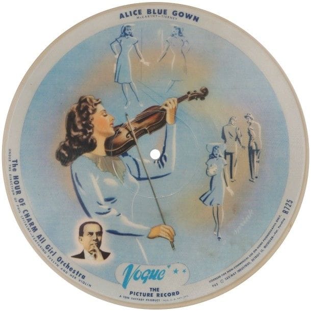 The Hour of Charm All Girl Orchestra

78 T Picture disque VOGUE R 725 «Alice Blue Gown»
VG