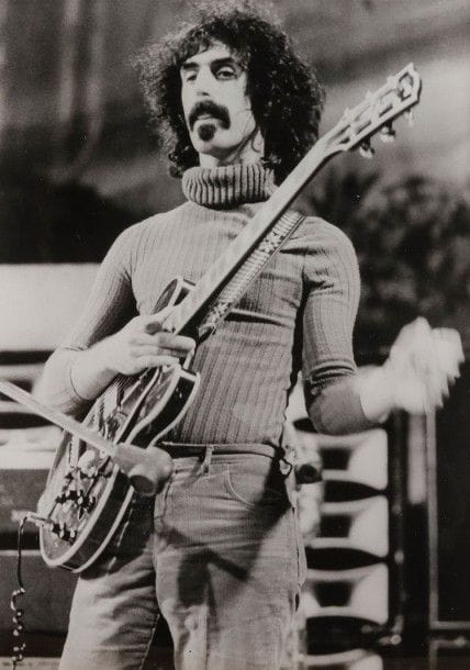 FRANK ZAPPA
Photo de Presse Tirage Argentique
Tampon au dos
Format: 12 x 17 cm
Bon état