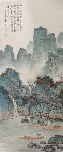 CHINE - XXe siècle
Paysage lacustre et montagneux
Encre et couleurs sur papier.
Signature apocryphe de Yuansongnian.
(Pliures).
Dimensions : 112 x 46,5 cm