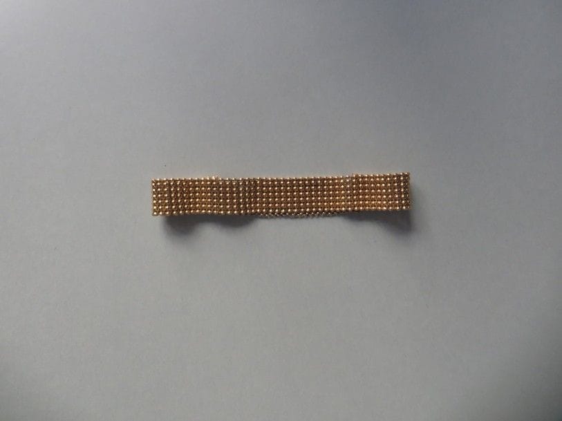 Bracelet souple en or. {CR}Poids : 13,75 g
FRAIS DE VENTE : 8% HT
