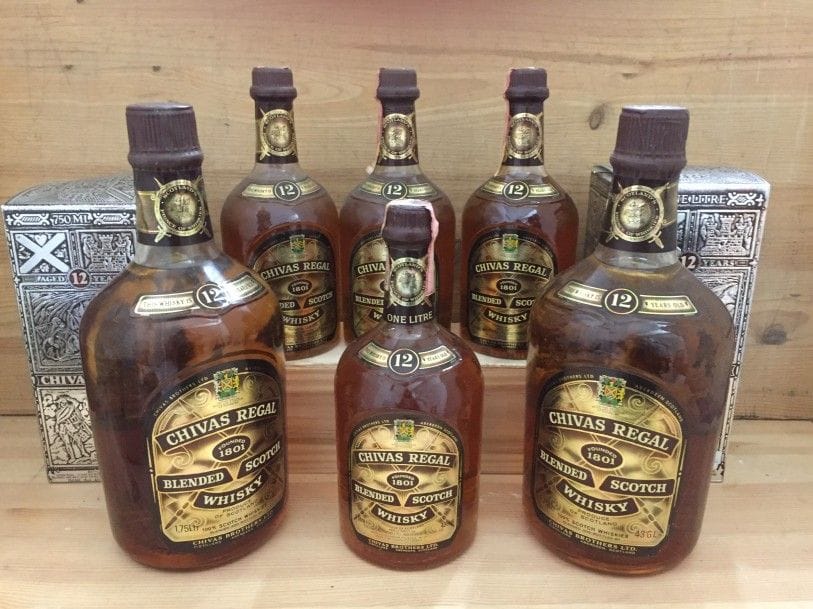 2 1,75 L, WHISKY 12 ANS D'ÂGE (étui), Chivas Regal, NM
1 1 L, WHISKY 12 ANS D'ÂGE , Chivas Regal, NM
3 B, WHISKY 12 ANS D'ÂGE (1 en étui), Chivas Regal, NM