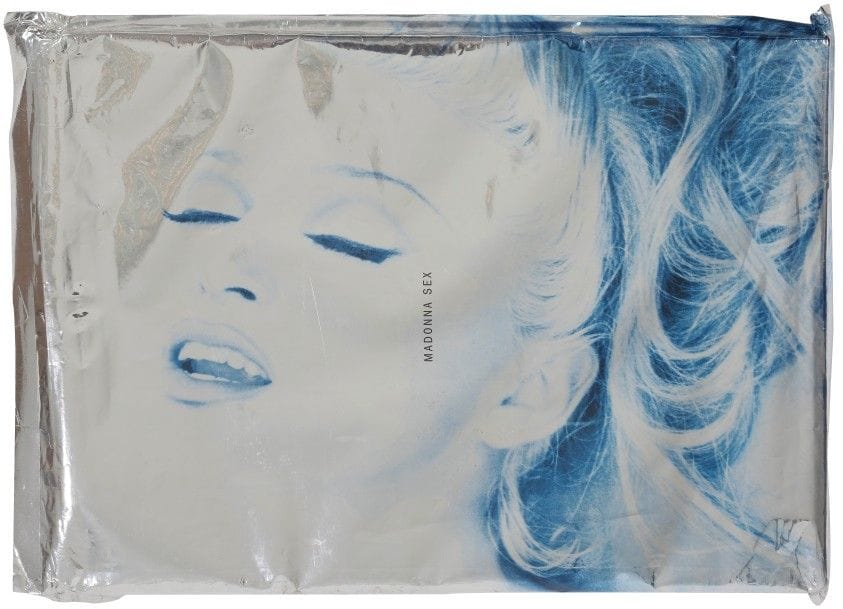 MADONNA
Livre «Sex». Inclus le CD.
Très bon état.