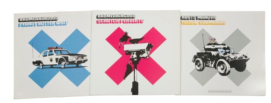 BANKSY
Lot de deux albums «Badmeaningood» et un maxi 45 T de Roots Manuva.
Pochettes et disques VG+ / VG++