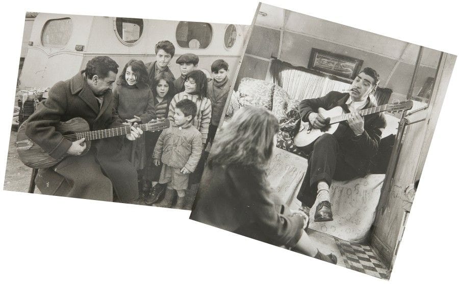 JOSEPH REINHARDT
Lot de 2 photographies (attribuées à Raymond Darolle). 
Tirages argentique d’époque.
Très bon état.