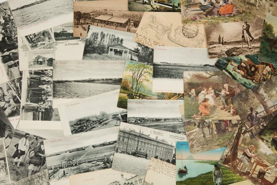 37 CARTES POSTALES :
Photos Dmitriev de N. Novgorod - personnages : pèlerins, Tsiganes… (9),divers- SPB (4), Astrakhan, Samara, Odessa… (9), scènes de genre (15).

Открытки : 37
Фот. М.Дмитриева, Н.Новгородъ: Персонажи: Странники, Цигани...:9- Разный- СПБ: 4- Астраханъ,Самара,Одесса..:.9- Жанровые сцены: 15
 