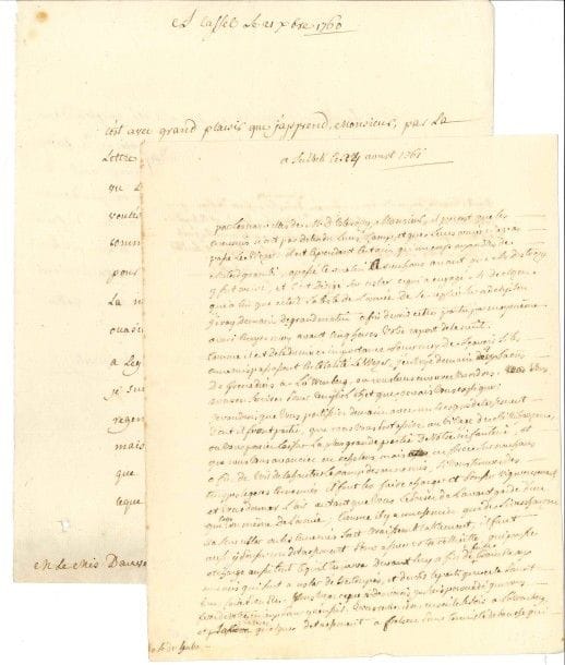 Victor-François, duc de BROGLIE (1718-1804) maréchal de France, ministre de la Guerre, un des chefs de l’armée des Émigrés. L.S. et L.A.S., 1760-1761 ; 2 pages, et 1 page et quart in-4.

Campagnes de la Guerre de Sept Ans. Cassel 21 décembre 1760, au marquis Dauvet, lieutenant général à l’Armée du Bas-Rhin. Il apprend avec plaisir que, vu l’état de santé du chevalier Du Muÿ, Dauvet restera sur le Bas Rhin jusqu’au 15 janvier, et il est fort aise que la régence ne se refusera point de lui faire un traitement sur le pays de Clèves, « mais il est nescessaire avant que de rien regler la-dessus que vous vouliés bien m’adresser un état de tout ce que le Duché de Cleves a paÿé l’hiver dernier a Mrs. les officiers generaux qui ont été emploié dans cette partie »... Sulbek 24 août 1761, à M. Dechatre. « Par les nouvelles de M. d’Esterazy [...] il paroist que les ennemis n’ont pas detendu leur camp, et que leur armée n’a pas passé le Wezer. Il est cependant certain qu’un corps aux ordres de Milord Grambi, a passé ce matin a Neuhaus avant que M. d’Esterazy y fut arrivé, et c’est dirigé sur Eislar ce qui a engagé M. d’Esterazy [...] de se repplier a Adelipsen. J’iray demain de grand matin afin de voir cette partie par moy même »... Comme il importe de savoir si les ennemis passent en totalité le Wezer, il enverra des grenadiers demain à Löwenberg. « Je voudrois que vous partissiez demain avec un tres gros detachement dont ils feront partie, que vous vous portassiez au village de Rillihauzen, ou vous pourrez laisser la plus grande partie de votre infanterie, et que vous vous avanciez en echelons, mais en force sur Neuhaus afin de voir de la hauteur le pays des ennemis, si vous trouvez des troupes legeres ennemies il faut les faire charger et pousser vigoureusement et vous donner l’air autant que vous le pouvez de l’avant-garde d’un gros corps, ou même de l’armée »...
On joint un imprimé, Loi qui conserve provisoirement au Maréchal de Broglie le grade dont il est revêtu,