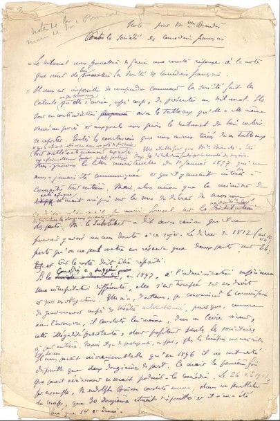 Raymond POINCARÉ (1860-1934) avocat, homme politique, Président de la République. Manuscrit autographe, Note pour Mlle Brandès contre la Société des comédiens français, [juin 1904] ; 2 pages et quart in-fol. (ff. un peu effrangés en haut et en bas).

Plaidoirie pour la 1re Chambre du Tribunal civil de la Seine, en faveur de Marthe Brandès, contre le bâtonnier Du Buit qui plaidait pour la Comédie Française dans une affaire de mauvaise distribution des douzièmes des sociétaires ; référence est faite à Mounet-Sully et à Julia Bartet, et au « décret de Moscou »...
On joint la même Note polygraphiée, et un extrait des minutes des actes de mariage du XVIe arrondissement de Paris : mariage de Maurice Bernhardt, fils majeur de Sarah Bernhardt, avec la princesse Jablonowski.