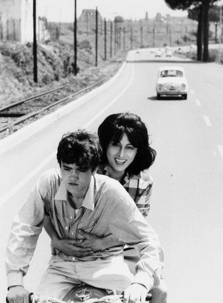 Mamma Roma, 1962. De Pier Paolo Pasolini, avec Anna Magnani et Ettore Garofolo. Cinq tirages argentiques d?époque par Paolo di Paolo, Divo Cavicchioli. Tampons aux versos. Formats : 24 x 18 et 30 x 21,5 cm.