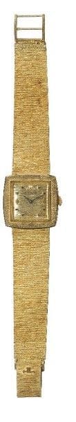 Le COULTRE. Montre bracelet en or 14K (535‰). Cadran en or avec appliques, calibre Le Coultre 618.2. Bracelet en or brossé.
Poids brut : 51,20 g
Mécanisme à revoir.