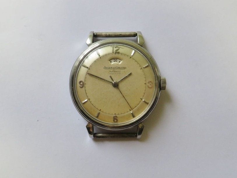 JAEGER-LECOULTRE. Montre d’homme ronde en acier. Automatique, réserve de marche calibre 481. Date à 12H. 
à réviser.
