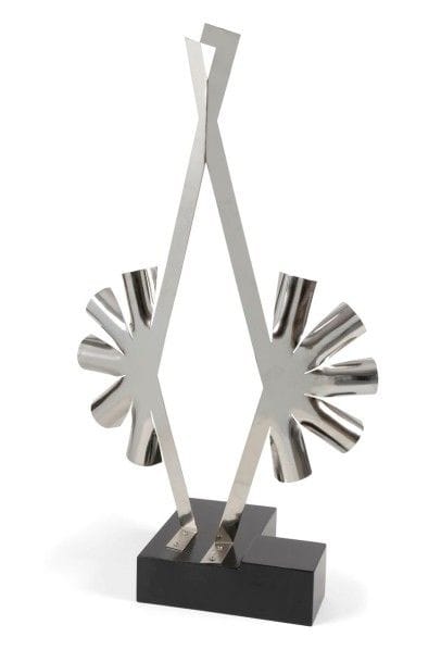 [ŒNOLOGIE - NICOLAS VINS] Charles LOUPOT (1892-1962)
Tirage en fonte d’aluminium d’un projet de présentoir inédit pour les établissements Nicolas.
Edition à 10 exemplaires.
Hauteur : 73, 5 cm - Socle : 8 cm
Une photo-certificat de Monsieur Jean-Marie Loupot sera remise à l’acquéreur.