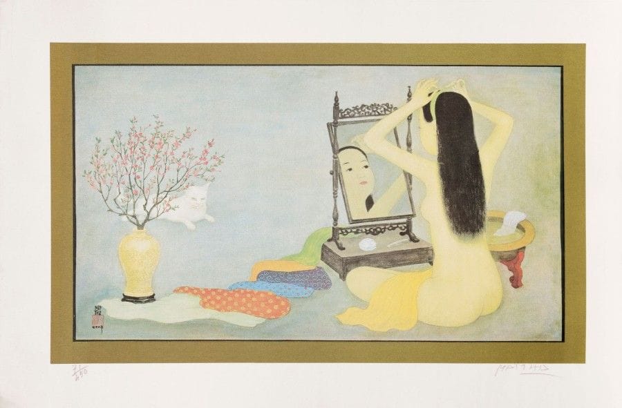Mai-Thu (Mai Trung Thu, dit) (vietnamien, 1906-1980) (d’après)
Femme nue au miroir avec un chat. Vers 1970. Procédé photomécanique. 636 x 477. Impression en couleurs. Très belle et fraîche épreuve sur soie, doublée sur vélin glacé, numérotée et signée au crayon. Toutes marges. Tirage à 450 épreuves. 																												