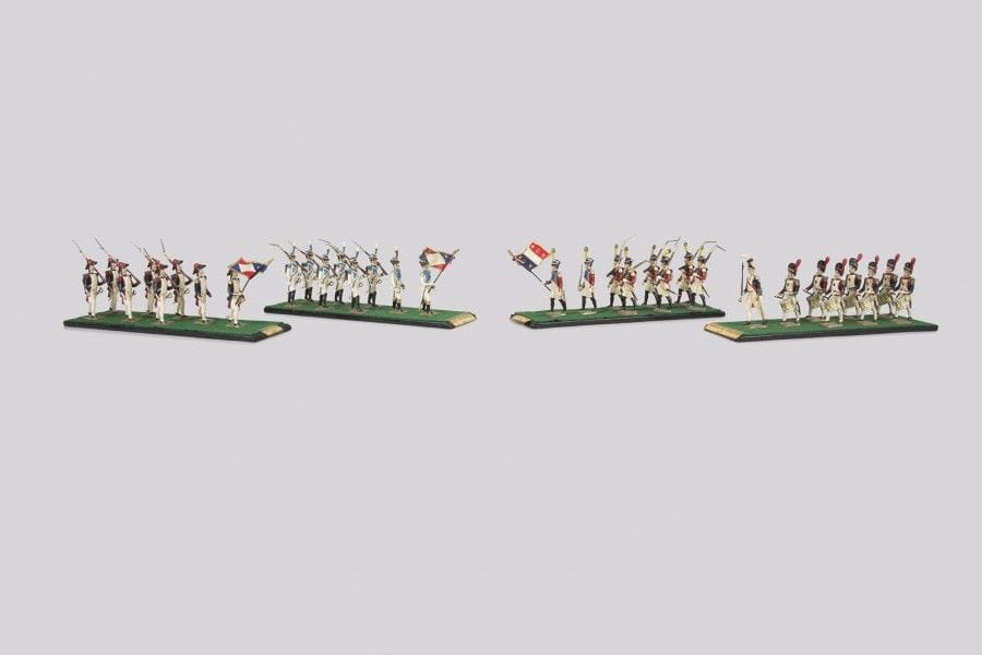 CBG
- Tambours des grenadiers, 8 figurines.
- Garde départementale, 8 figurines. 
- 4e régiment suisse, 8 figurines. 
- Infanterie de ligne (1794), 8 figurines. 
Sur supports. 