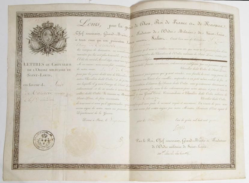 FRANCE 
ORDRE DE SAINT-LOUIS, institué en 1693. 
Brevet de chevalier de l’Ordre royal et militaire de Saint-Louis. 
Sur vélin, au nom de Henry de CAZENOVE, ancien chef d’escadron. En-tête aux Grandes Armes de France. Signatures « Louis » et du ministre de la Guerre Soult, duc de Dalmatie.
Fait à Paris le 26 mai 1814
31 x 40 cm
A.B.E. Époque Première Restauration. 

Sur le brevet, la partie relative à la foi catholique du titulaire a été biffée, ce qui est confirmé au dos du brevet par le comte de Beaufort, adjoint au ministère de la Guerre, qui précise que Son Altesse Royale Monsieur a bien voulu dispenser le titulaire de la partie du serment relative à la religion. Quirin-Henri de Cazenove, entré à 11 ans à l’École Militaire, fit à 12 ans la descente de l’île de Jersey et fut pourvu la même année du brevet de cadet-gentilhomme aux Hussards d’Esterhazy. à 18 ans, il était capitaine, occupant la fonction de lieutenant-colonel au régiment de Mestre de Camp général dragons, et, ayant donné sa démission en 1792 avant la mort du Roi, il émigra. Il était de confession protestante.