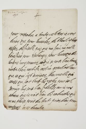 Marguerite de Lorraine, duchesse d’ORLÉANS (1615-1672) fille du duc François II de Lorraine, elle fut la seconde épouse (1632) de Gaston d’Orléans, Monsieur, frère de Louis XIII. L.A.S. (monogramme), 14 décembre [1656], au Révérend Père Donat ; 1 page in-4, adresse avec cachets de cire rouge brisés (portrait gravé joint).
   Au confesseur de son frère Charles IV de Lorraine, prisonnier des Espagnols.
   « Pour respondre a toutes vos lettres je vous diray que pour leveschez de Thoul yl est assez difisille puisque mon frere na nulle bénéfices pour éschanger pour levesque de Langres. Vous scaurez qui se porte bien, touchant nostre chère captife cest un grand malheur que ce qui est arrivez. Dieu vueille que ceuxs qui font tant les zelez pour le servir luy soit bien fidelles, car je vous advoue que je voit bien des conduictes qui ne me plaise point du tout. Priez Dieu pour nous »…
