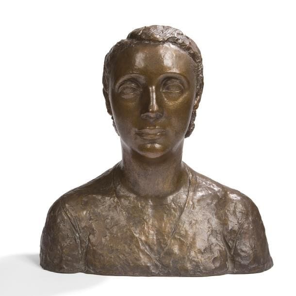 Charles DESPIAU (1847-1946) pour la Famille BESSARD
Raymonde Bessard, œuvre créée en [1929]
Portrait sculpté.
Épreuve en bronze à patine médaille.
Fonte d'édition ancienne à la cire perdue par C. Valsuani.
Signé C. DESPIAU et numéroté 1 / 10, porte le cachet de fondeur C. VALSUANI Cire perdue et le tampon Bronze sur l'arrière.
Hauteur : 46 cm
Provenance :
Famille Bessard, intime d'André Arbus, citée dans la préface rédigée par Madeleine Thorel-Arbus dans la monographie sur l'artiste.