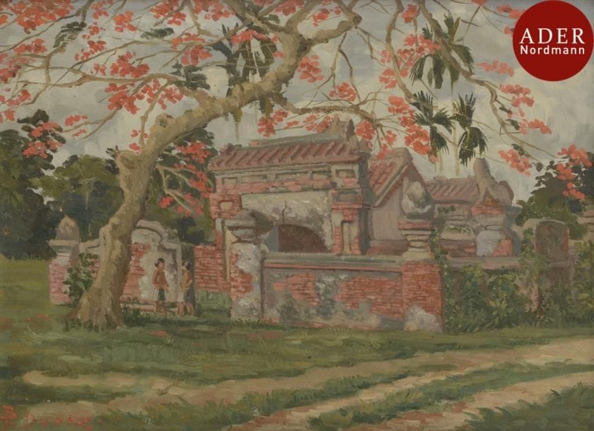 VIETNAM - XXe siècle
Gouache sur panneau de bois, personnages devant un temple sous un arbre en fleurs. Signé Jp. Duong en bas à gauche. Encadré. 
Dimensions : 34,2 x 48 cm