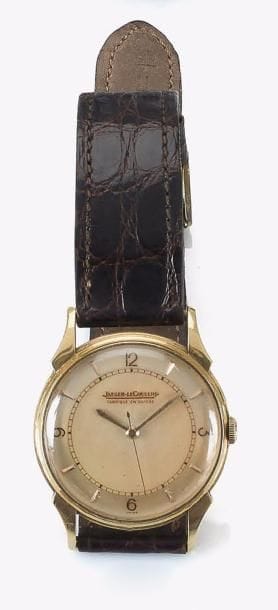 JAEGER-LeCOULTRE
Montre bracelet d’homme en or 18K (750‰). Trotteuse centrale, cadran chemin de fer couleur champagne, mécanisme calibre 475. Bracelet en cuir brun.
Bon état. À réviser.
Poids brut : 34,6 g