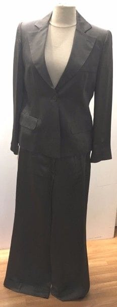 EMPORIO ARMANI
Ensemble femme veste pantalon gris foncé