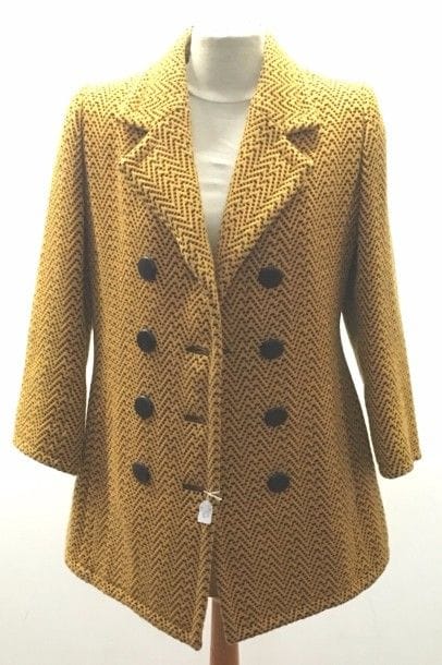Yves St Laurent Rive Gauche
Manteau de femme en laine jaune et orange