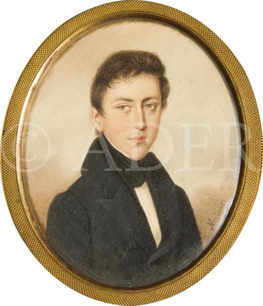 Jean-Baptiste Ferdinand MULNIER, père (Nancy, 1757 - Nantes, 1836)
Portrait présumé du prince de Polignac jeune homme, en costume noir sur fond nuageux, vers 1825
Miniature sur papier, signée en bas à droite : Mulnier
Ovale, à vue 8,2 x 6,7 cm
Identifié au revers au stylo : Prince de Polignac / élève de l’Abbé / Henri Capelle
Cadre en bois de placage et visière de laiton doré, au verso reste d’étiquette de l’encadreur à « Saumur, Rue du Puits neuf, 17 », rect. 16,3 x 13 cm
Il peut s’agir d’un des fils du prince Auguste Jules Armand Marie de Polignac, peut-être l’aîné, Armand de Polignac (1817-1890), futur 4e duc de Polignac.

On y joint un portrait de Femme en robe noir à col blanc, miniature à l’huile sur carton sous vernis, ovale 9,2 x 7,7 cm (craquelures) ; cadre en bois noirci et visière de laiton doré, rect. 16,2 x 14,2 cm