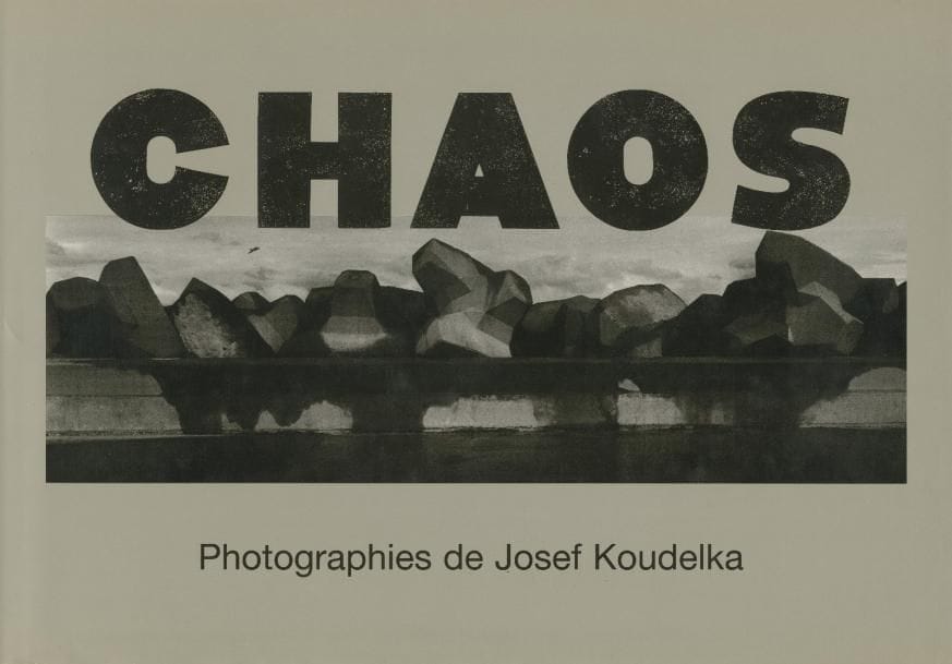 KOUDELKA, JOSEF (1938)
Chaos.

Delpire, 1999.

In-folio oblong (42 x 30 cm). Édition originale française. Relié avec jaquette illustrée.