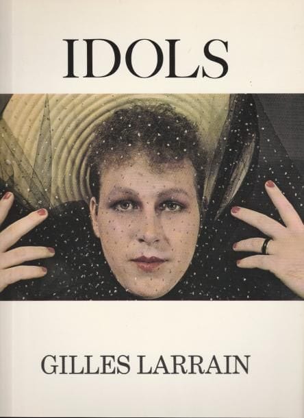 LARRAIN, GILLES (1938)
Idols. 

Link, New-York/London, 1973.

 In-4 (31 x 23 cm). Édition originale, brochée. Couverture souple illustrée.