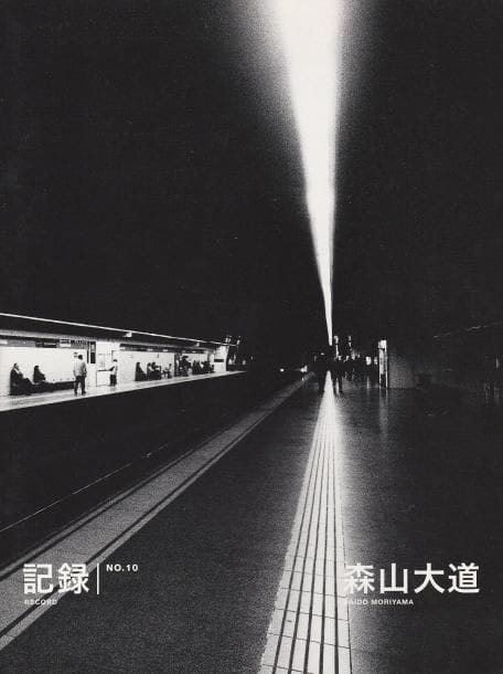 MORIYAMA, Daido (1938)
Record n° 10.

Japon, 2008.

In-4 (27 x 21 cm). Édition originale, brochée.