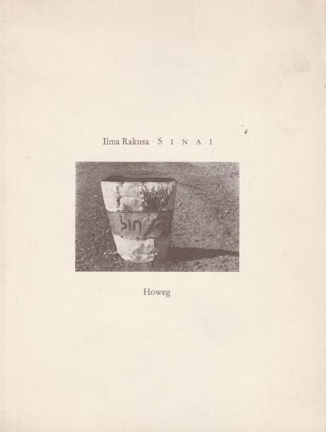RAKUSA, ILMA (1946)
Sinai.

Howeg, 1980.

in-8 (20 x 15 cm). Édition originale., brochée. Tirage à seulement 200 exemplaires, numérotés et signés.